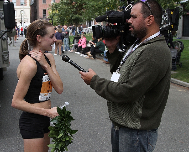 2010 Tufts 10K-111.JPG - 2010 Tufts 10K for women, October 11, Boston, MA.